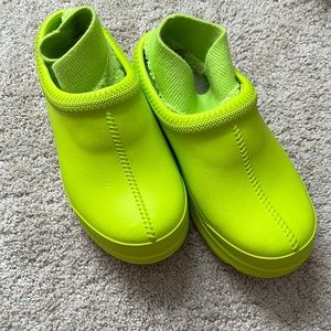 Ugg Clogs